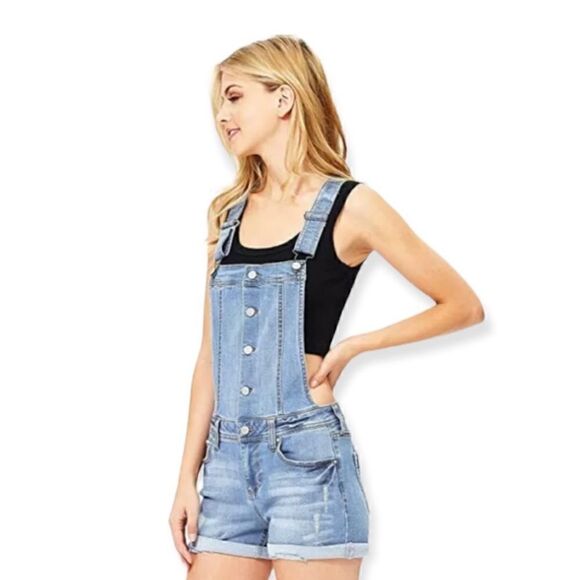 Celebrity Pink light wash short overalls size Medium - Picture 1 of 15
